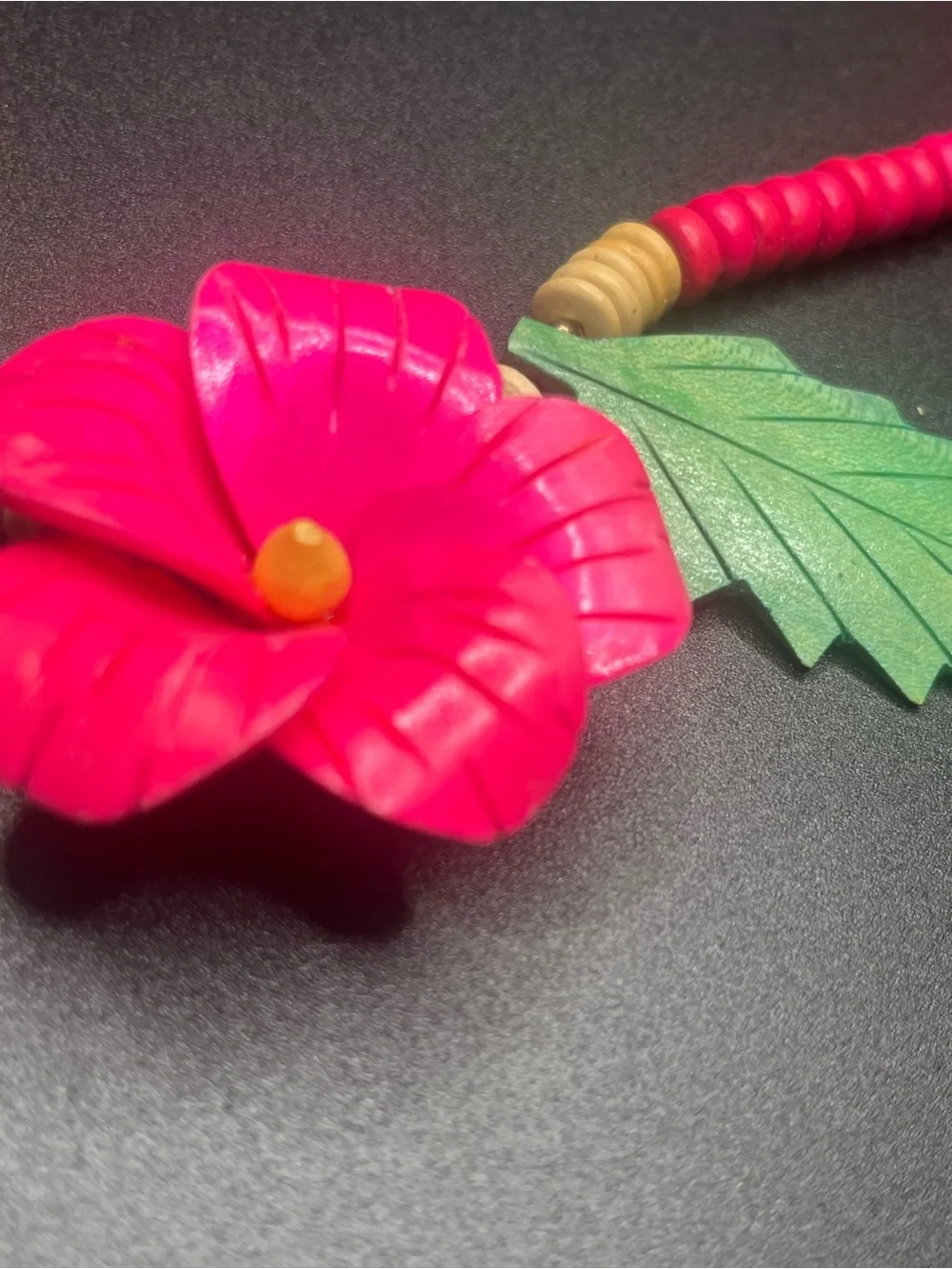 Vintage Hand Painted Wood Flower Necklace Red Green Tropical Statement